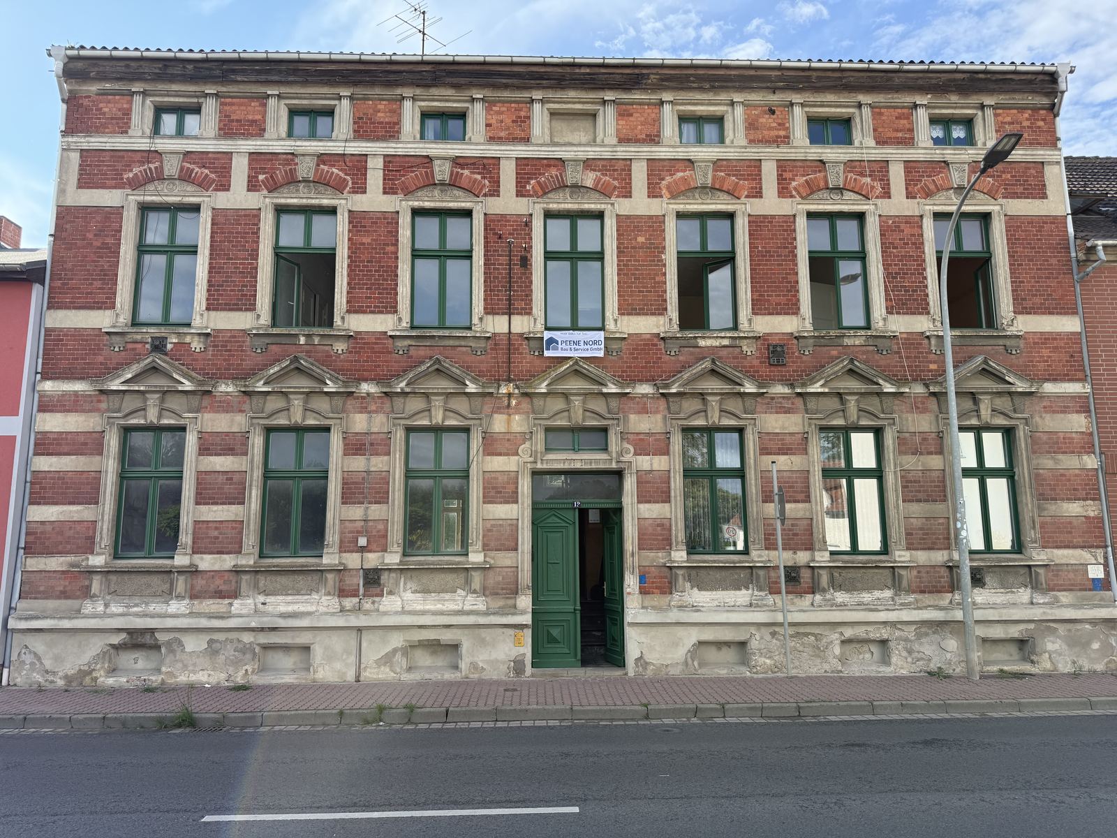 Sanierung Mehrfamilienhaus Demminer Straße Anklam – PEENE NORD