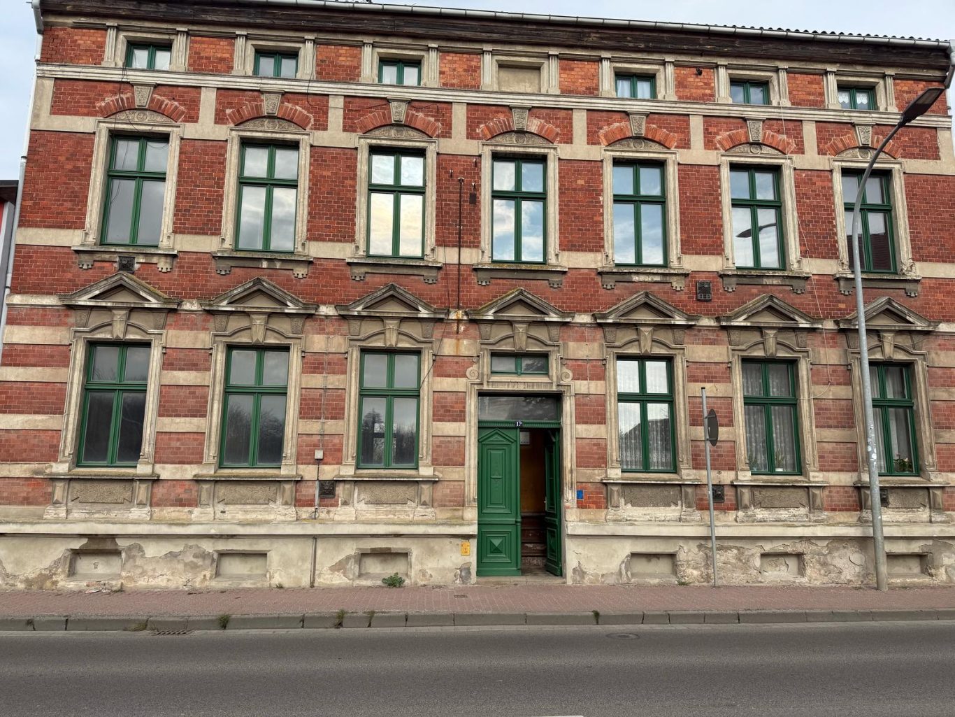 Aktueller Zustand der Fassade